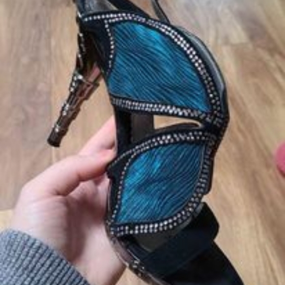 Turquoise Open-Toe Pumps - Picture 2 of 3